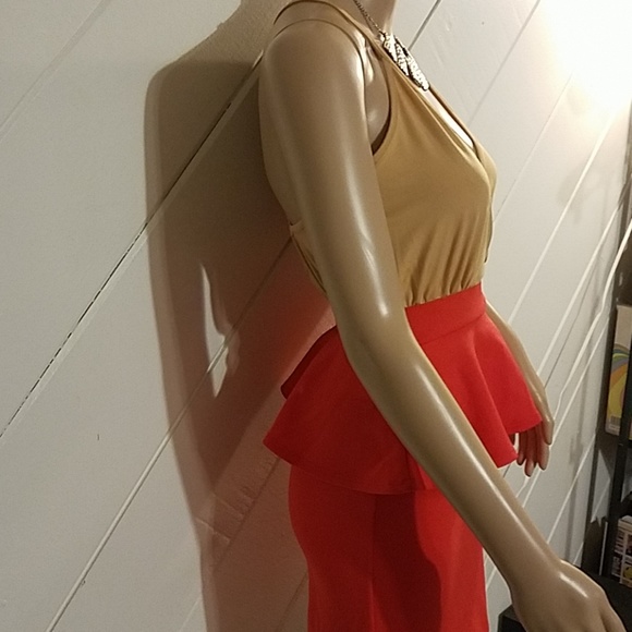 NWOT Peplum Party dress sz Small - Picture 4 of 5